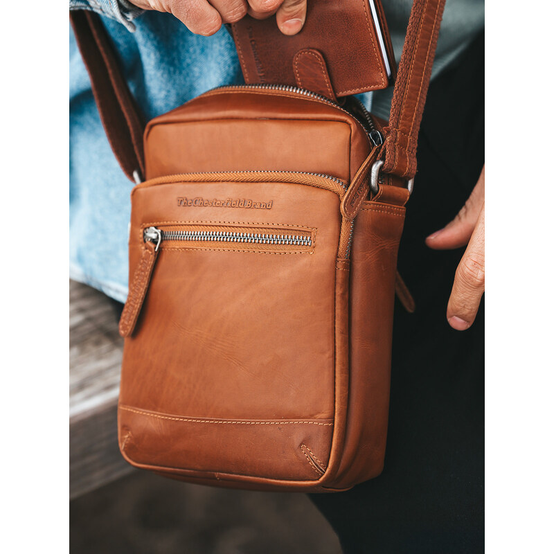 Pánska kožená taška cez rameno The Chesterfield Brand Vigo - koňak 61852554