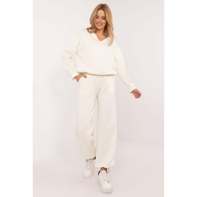 MladaModa Tepláková súprava s véčkovým výstrihom model 77244 farba 62554532