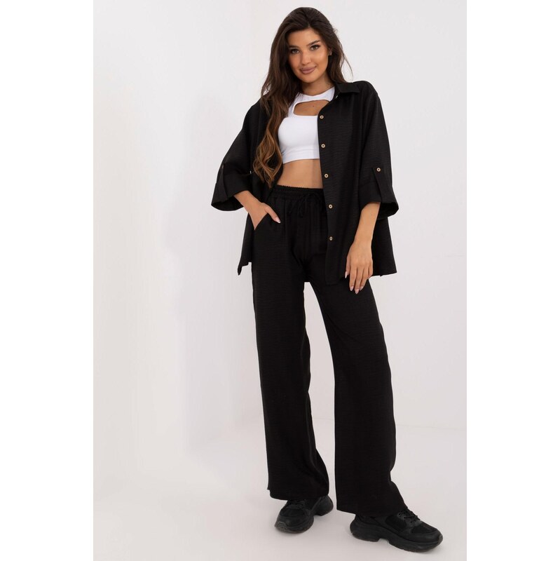 MladaModa Elegantný komplet blúzky a nohavíc model 70592 čierny 62554544