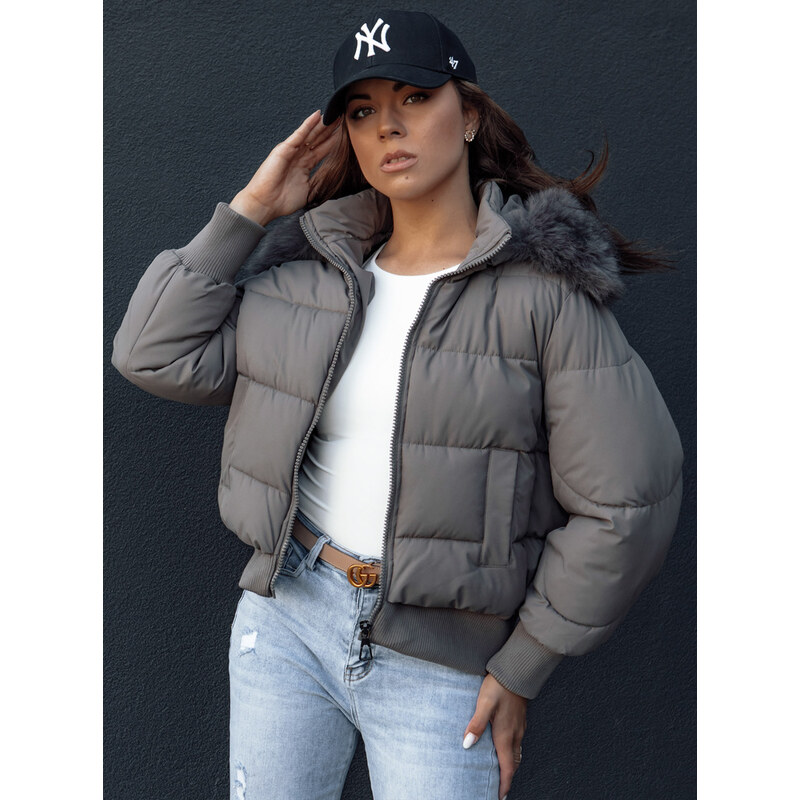 BASIC Tmavosivá dámska zimná prešívaná bunda s kožúškom na kapucni 62022205