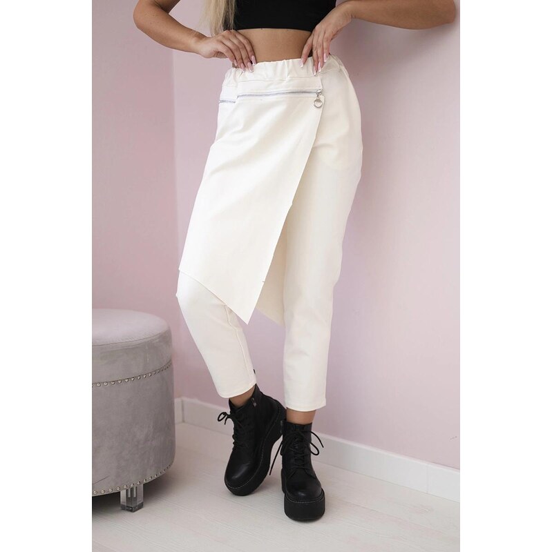 MladaModa Asymetrické trojštvrťové nohavice s ozdobným zipsom model 63034511