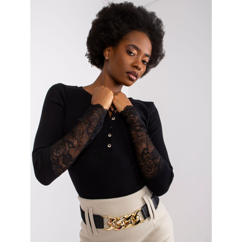 RUE PARIS Čierne tričko Beatrice s čipkovými rukávmi RV-BZ-7532.29 57949296