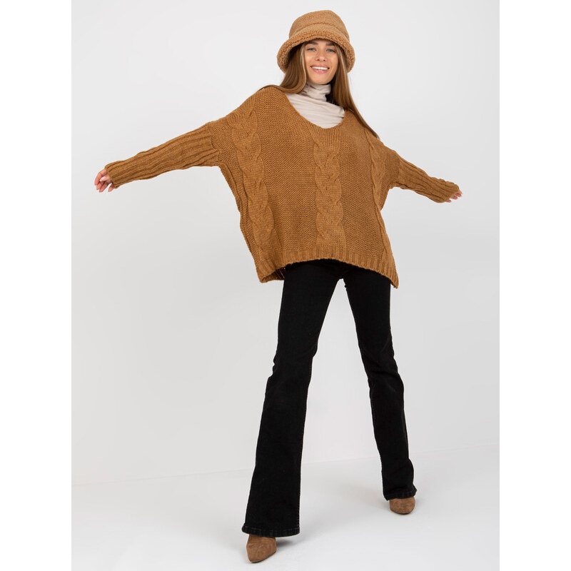 BASIC HNEDÝ SVETER S VRKOČOVÝM VZOROM TW-SW-BI-M903.33X-camel 35456184