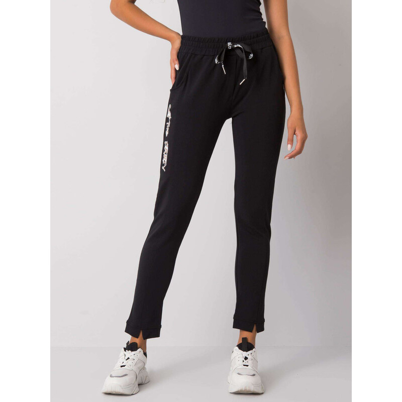 RELEVANCE Čierne tepláky s nápisom na boku RV-DR-7071.20-black 57948217