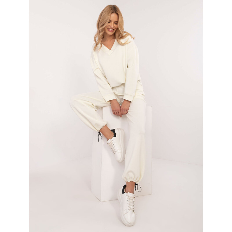 BASIC Dámska smotanová oversize tepláková súprava LK-KMPL-509772.44 60211294