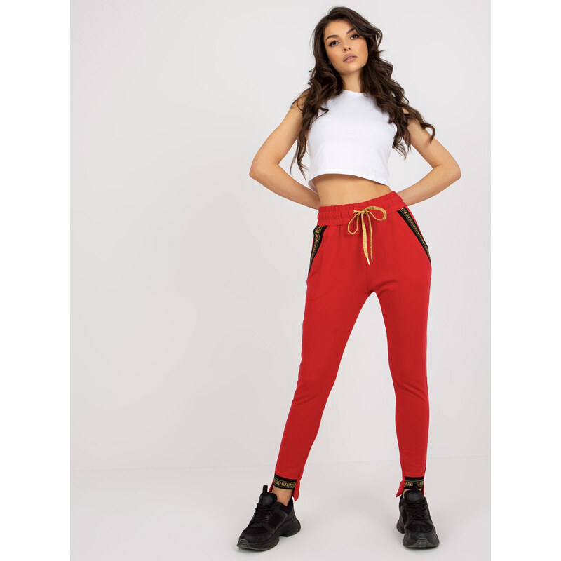 RELEVANCE Červené tepláky s vreckami RV-DR-6173.71-red 57951543