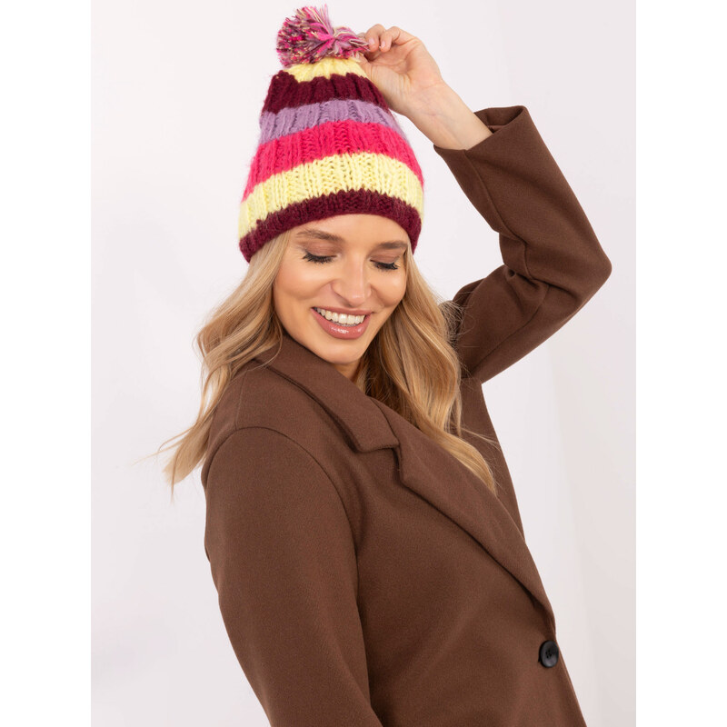 Fashion Hunters Vínovo-žltá dámska zimná čiapka s brmbolcom AT-CZ-PH24 61532279