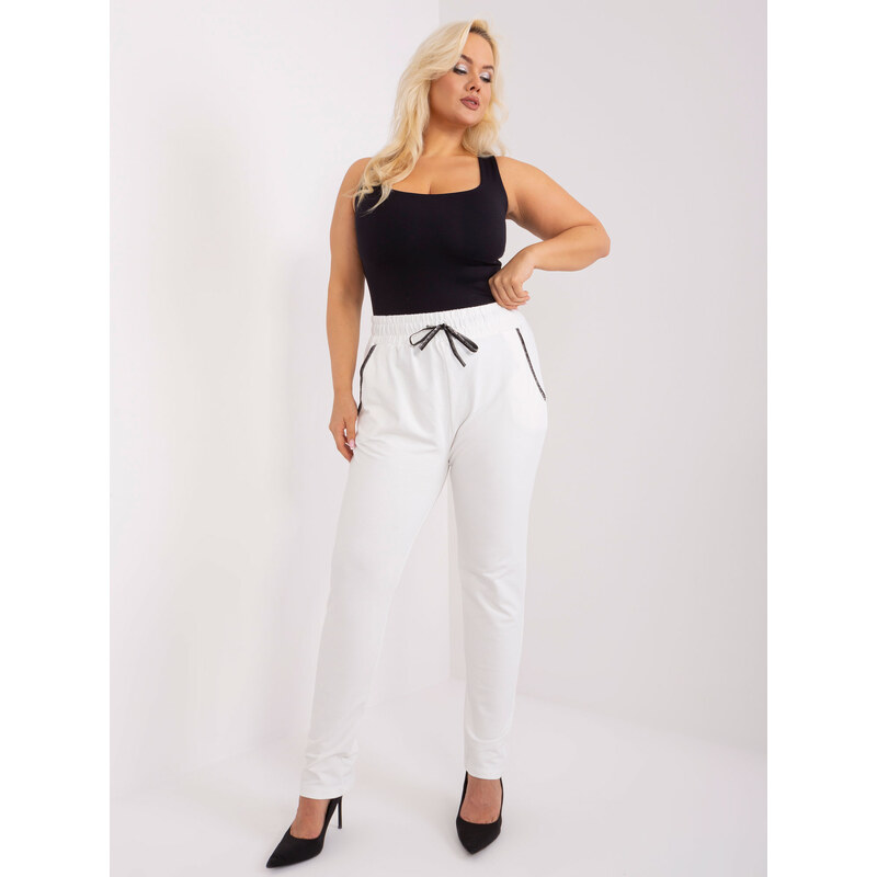 RELEVANCE Biele pohodlné tepláky RV-DR-4765.52-white 57954193