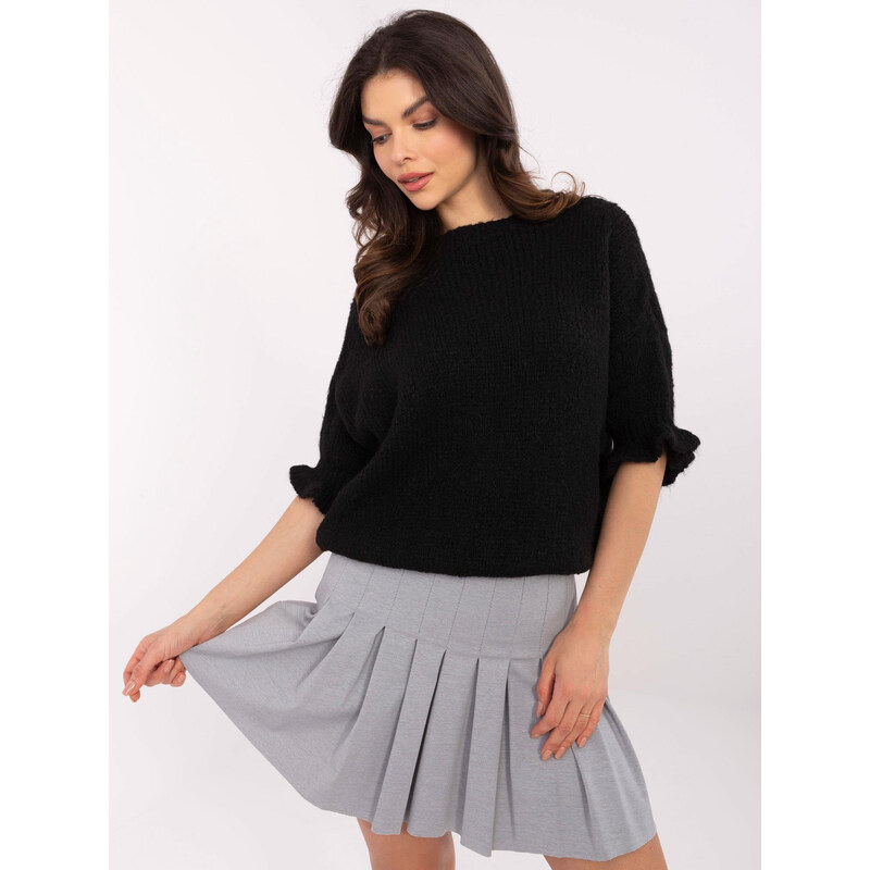 ITALY MODA Čierny dámsky oversize sveter s volánmi na rukávoch MI-SW 66149448