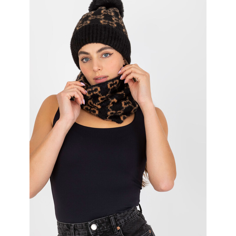 BASIC Čierny šál so vzormi AT-KM-CM-333.33P-black 36048356