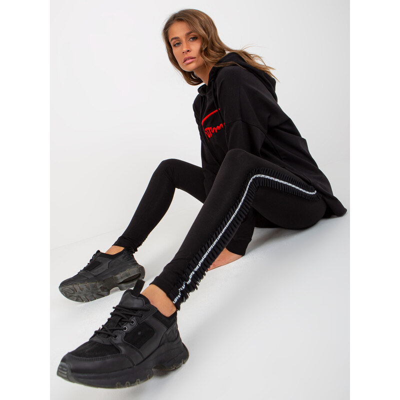 BASIC Ležérne čierne legíny s nápismi na bokoch -VI-LG-4925.27X-black 37318236