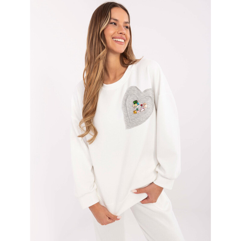 ITALY MODA Smotanová dámska mikina s nášivkou DHJ-BL-20322.72-ecru 66149389