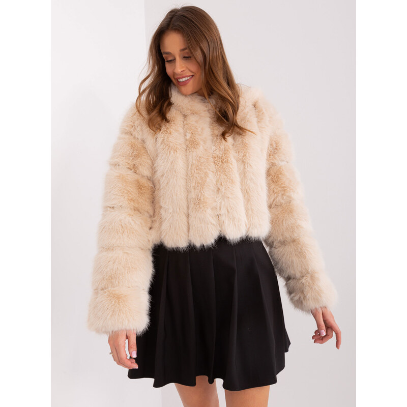 ITALY MODA Béžový krátky kožúšok s kapucňou AT-KR-2378.96P-beige 57954102