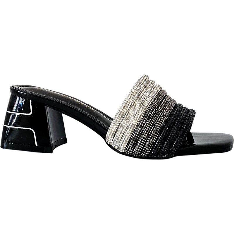 Čierne nazúvacie sandále Laura Biagiotti Patent Black 63264792