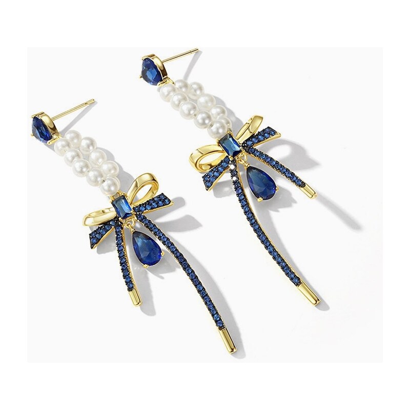 SWAROVSKI Elements Swarovski e. luxusné zlaté náušnice Love Velvet, 63313233