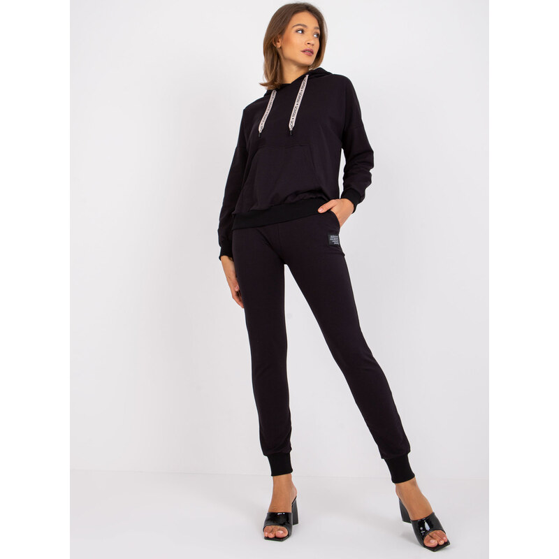 RELEVANCE Čierna teplákovka Alejandra s voľnou mikinou -RV-KMPL-7519 57949753