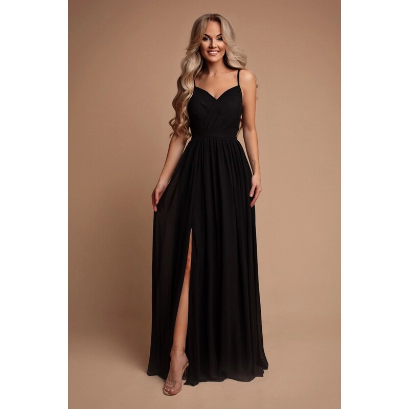 miadresses.sk Čierne spoločenské šaty na ramienka 63541015