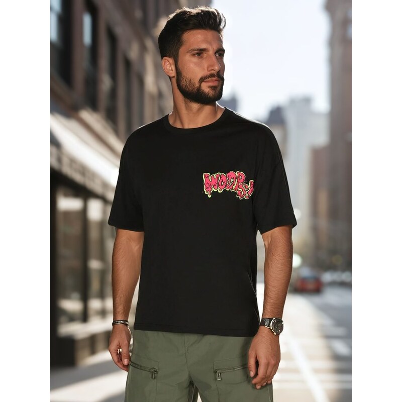 Dstreet Originálne čierne tričko s výraznými nápismi 63552284