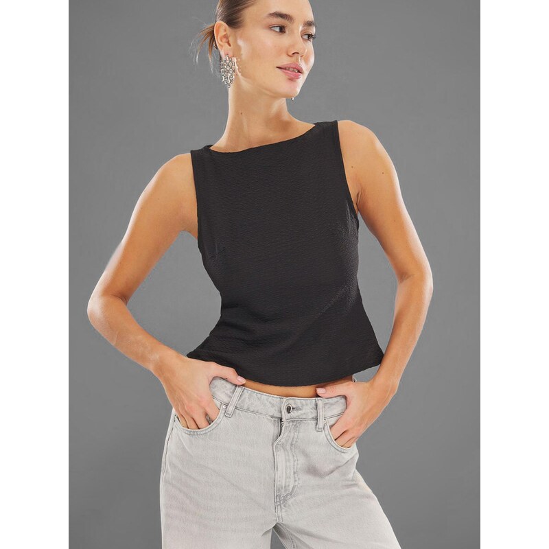 Trendyol Top čierna 63570987
