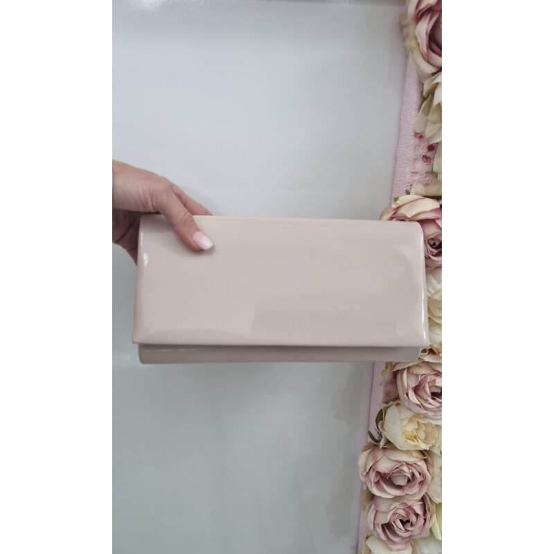 Katrins Fashion Spoločenská Lakovaná listová kabelka 14371015