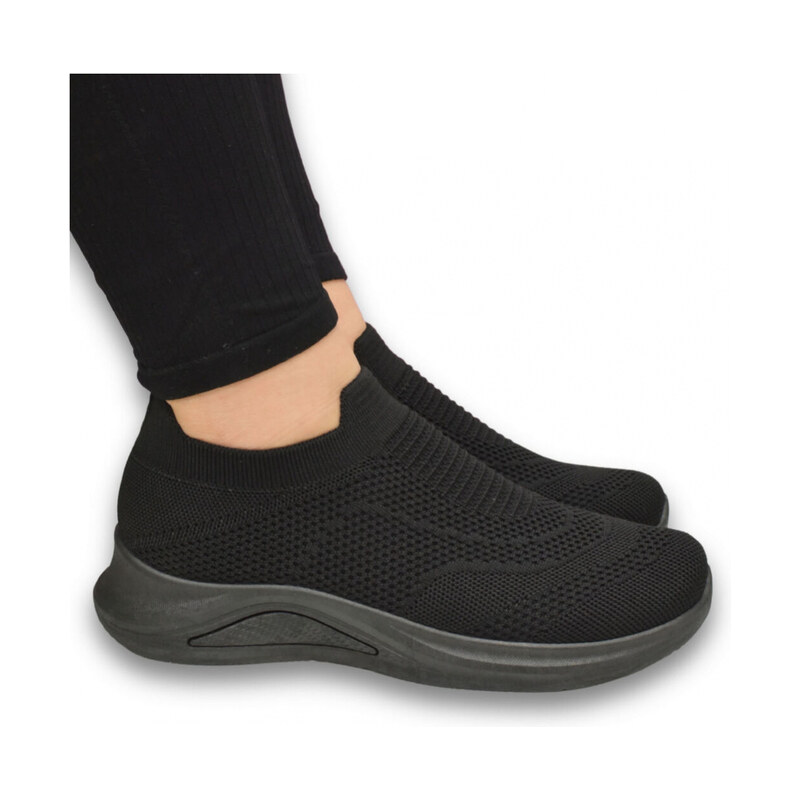 SS Dámske čierne SLIP-ON tenisky MARIANNAA 64115723