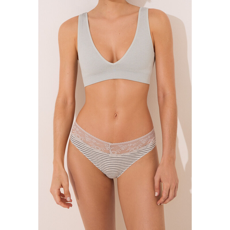 womensecret Klasické vzorované nohavičky z bavlny a čipky 64121315