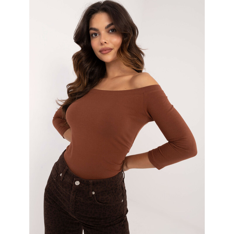 BASIC FEEL GOOD Dámsky hnedý top s odhalenými ramenami RV-BZ-4692.68P 58373022