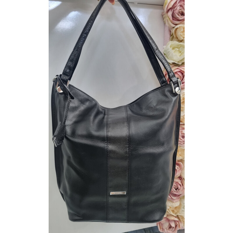 E-shop Katrins Fashion Čierna kabelka na plece Silvia Rosa