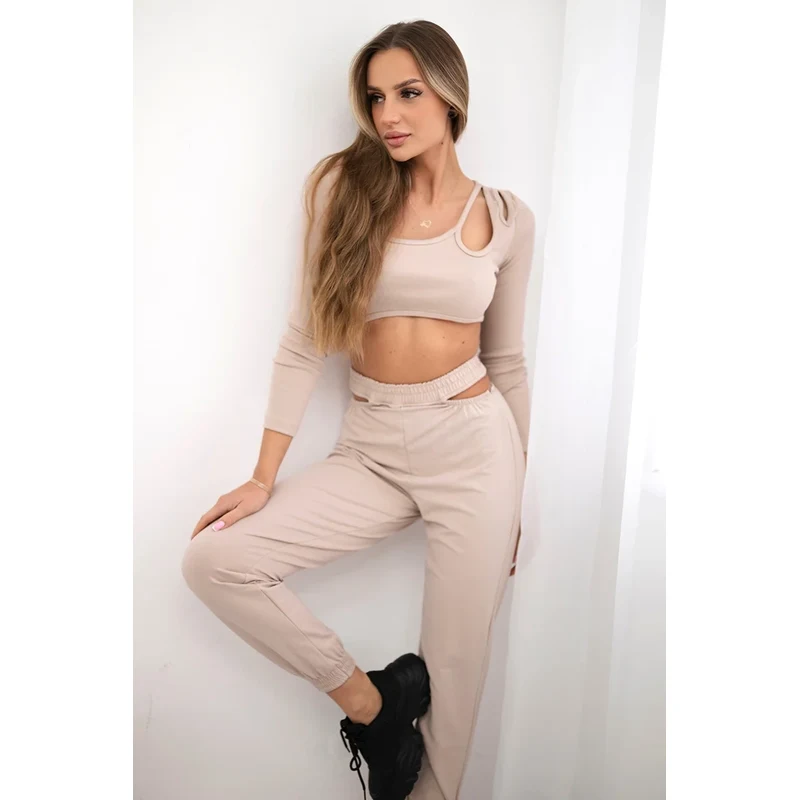 Kesi Complete with a beige blouse top 60730617