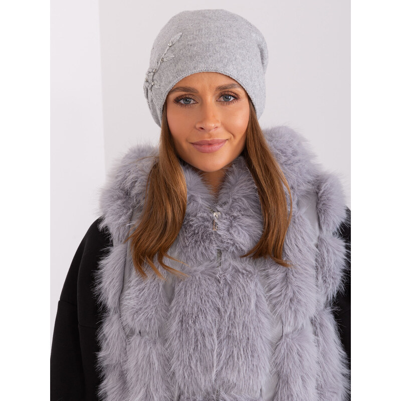 ITALY MODA Sivá čiapka s aplikáciou AT-CZ-2329.76-grey 57953605