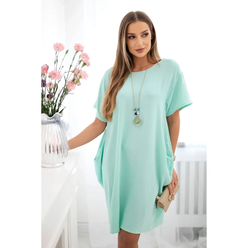 Kesi Włoski Šaty s vreckami a príveskom Svetlá khaki 64695764