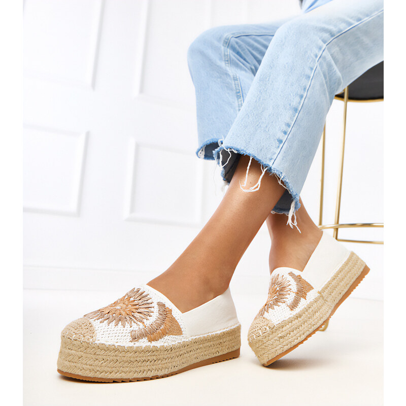 Gemre Biele espadrilky s výšivkou na platforme Lorina 64712556