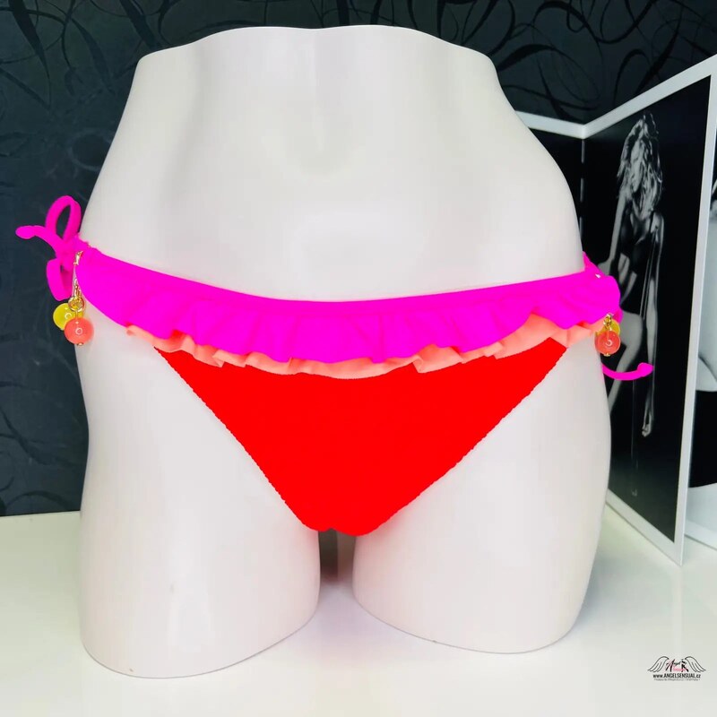 Elegantný plavkový dizajn od Agent Provocateur: Ohromujúci letný štýl 46574964