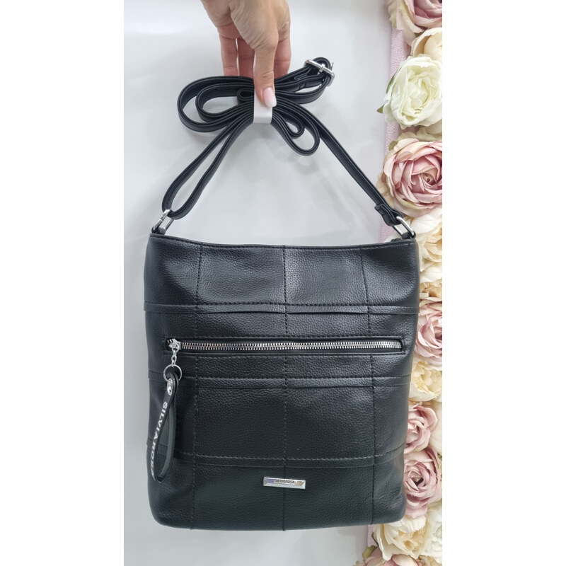 E-shop Elegantná čierna crossbody kabelka SilviaRosa