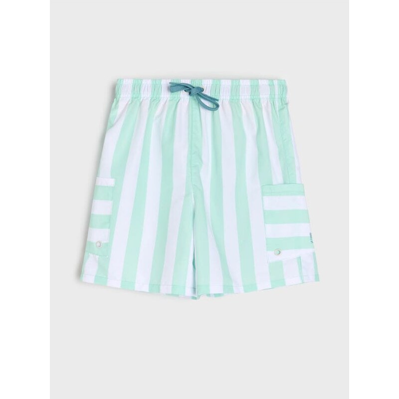 Sinsay - Šortky z rýchloschnúcej tkaniny Active - bledozelená 65743173