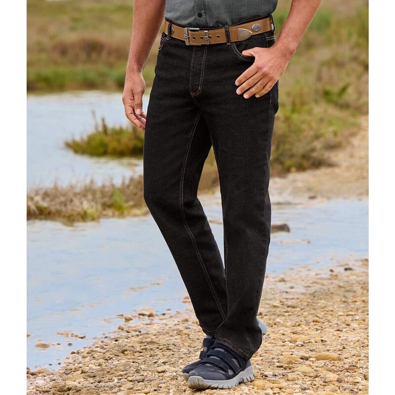 Čierne strečové rifle regular Atlas For Men Čierna 64927950