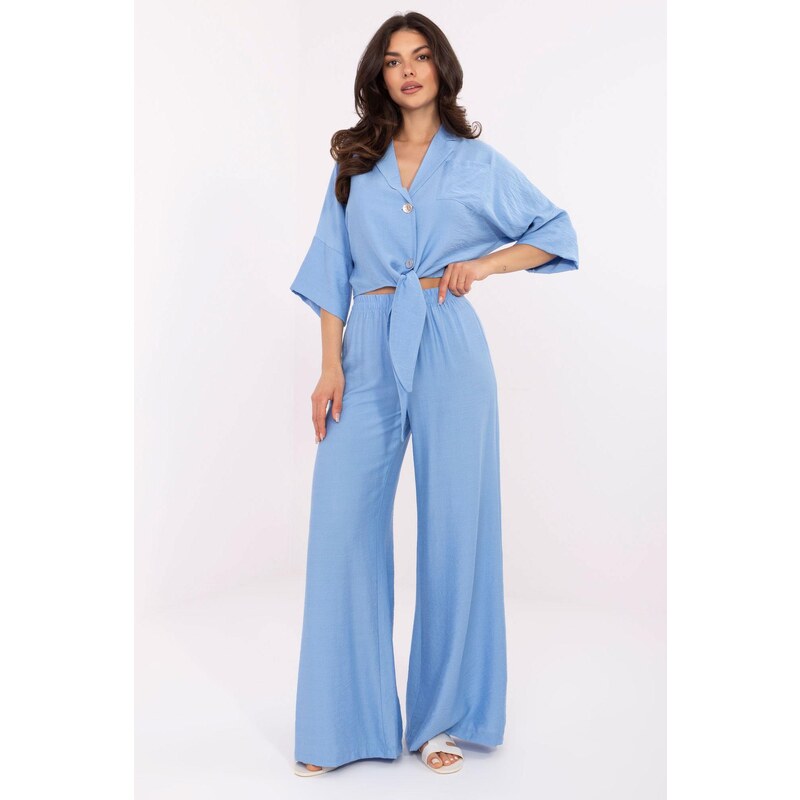 MladaModa Letný komplet nohavíc a topu model 69161 svetlomodrý 65082555