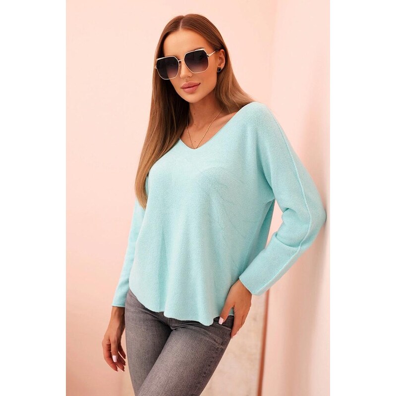 MladaModa Viskózový sveter so srdiečkovým výstrihom model IT88 65202139