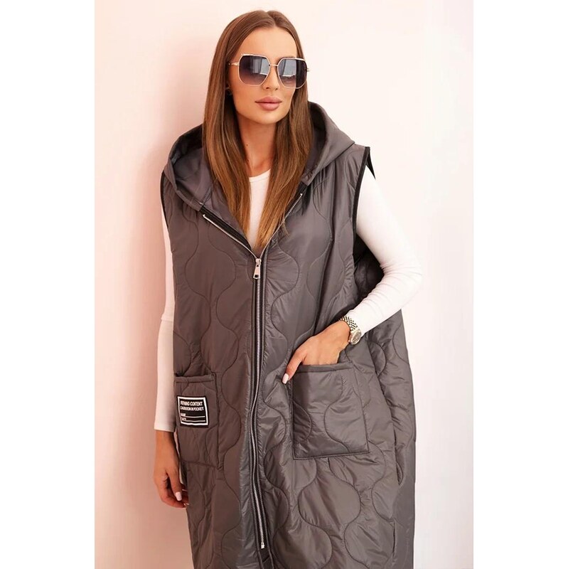 MladaModa Prešívaná oversize vesta s kapucňou a zipsom model 5393 65802718