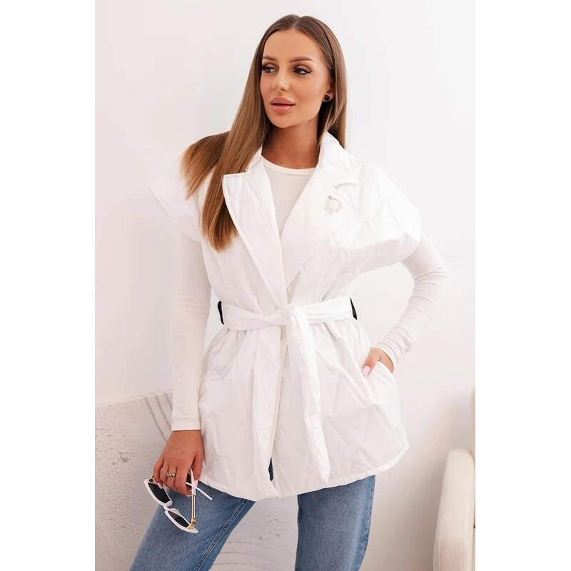 MladaModa Prešívaná vesta s opaskom a širokými klopami model 5696 65626759