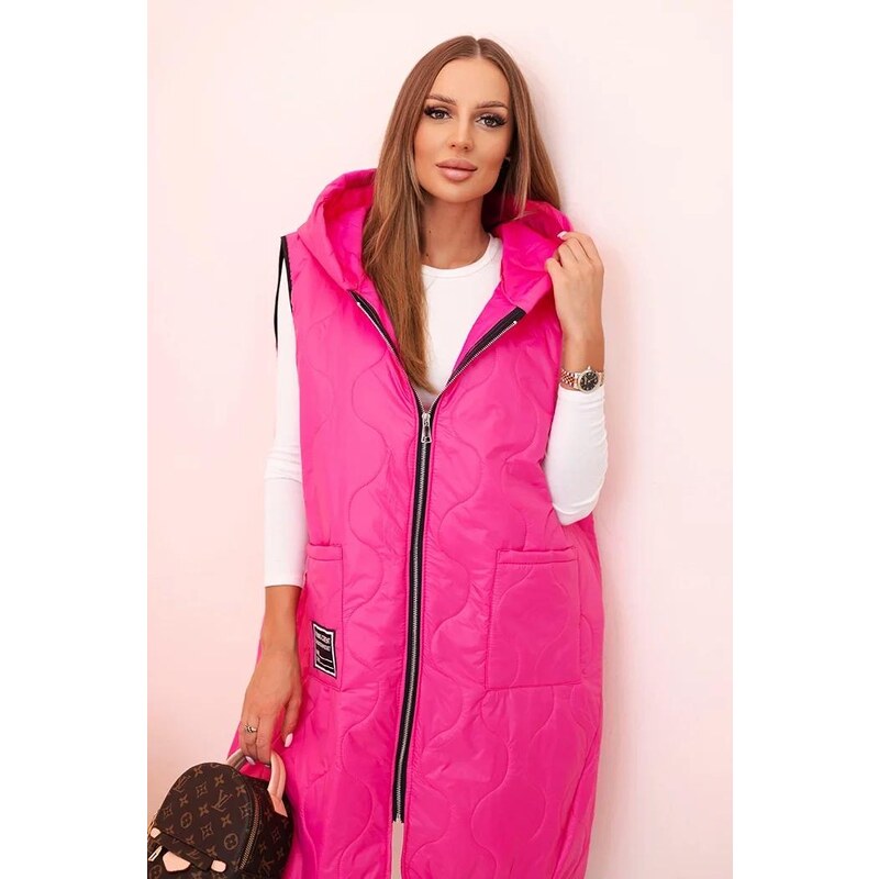 MladaModa Prešívaná oversize vesta s kapucňou a zipsom model 5393 65802719
