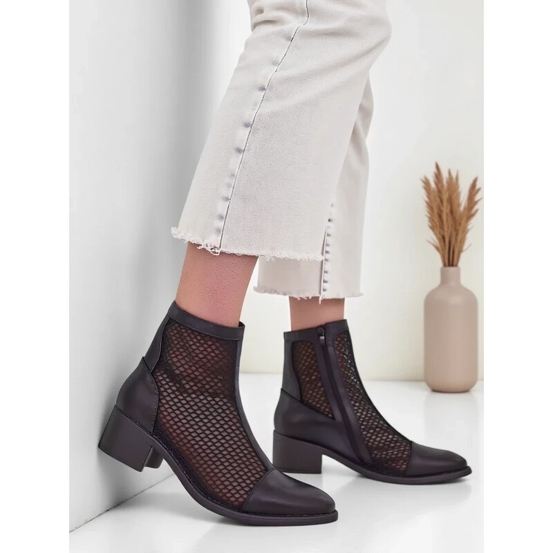 Resti Perforated Womens Low Heeled Ankle Boots Rowices 64974376