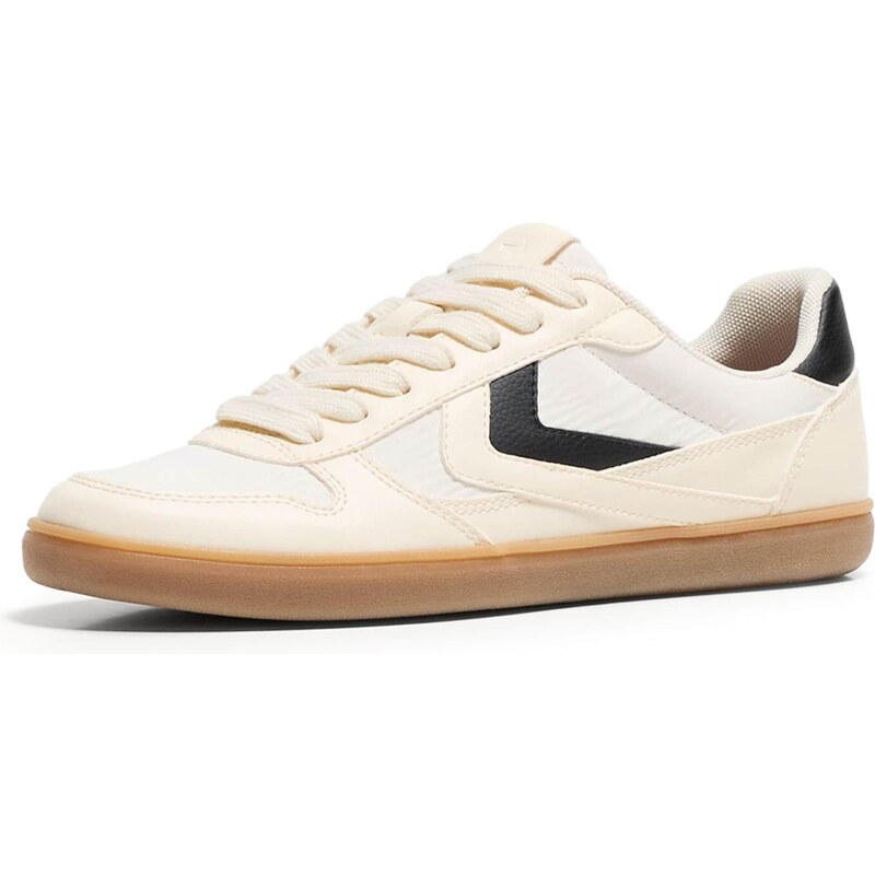 Bershka Nízke tenisky čierna / biela / biela ako vlna 65658103