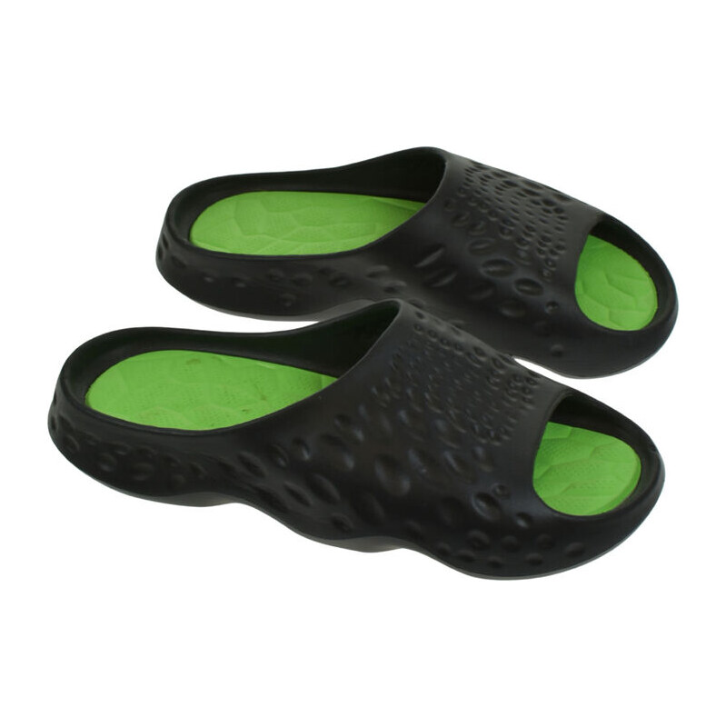 JOHN-C Čierne chunky komfortné šľapky s 3D povrchom 65045083