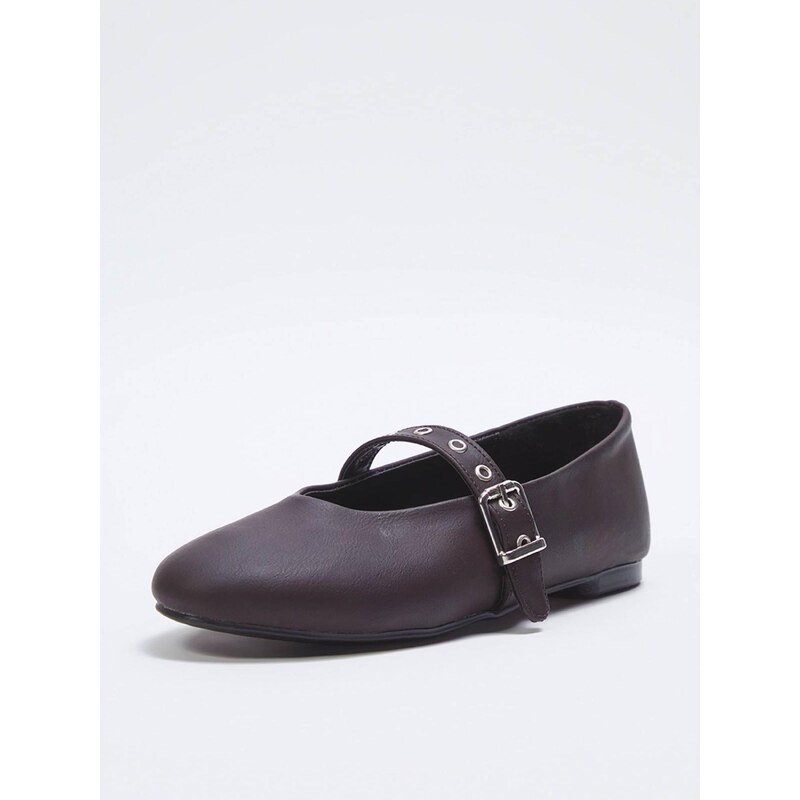 Trendyol Baleríny s ramienkom gaštanová 64339376