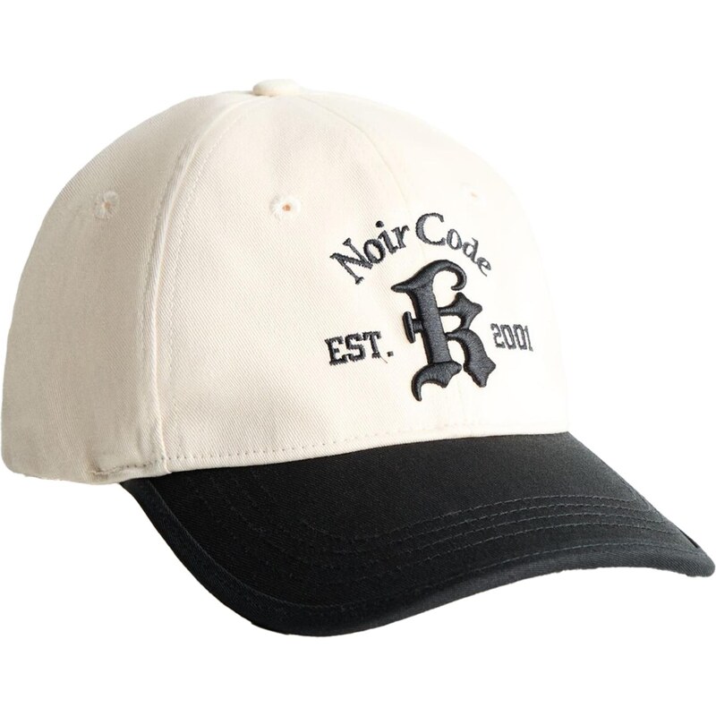 Bershka Čiapka NOIR CODE nebielená / čierna 65886161