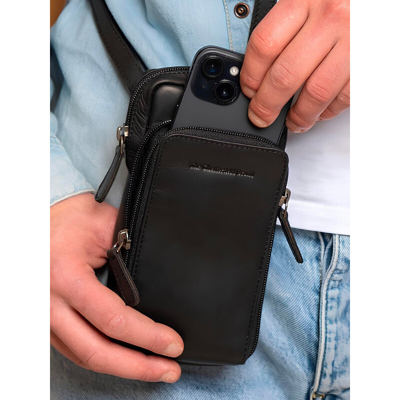 Kožená taška na mobil a doklady The Chesterfield Brand Miura - čierna 61852539