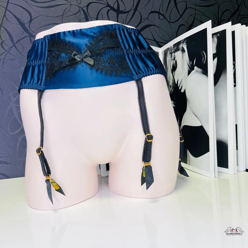 Agent Provocateur Luxusná Stephanee Waspie: Námornícka elegancia s 46575005