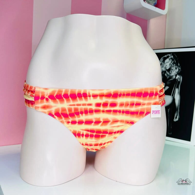 PINK Elegantné a sofistikované plavky s riasením pre štýlové leto 46574937