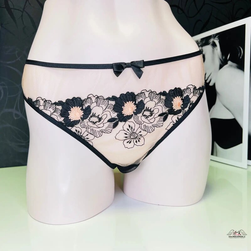 Magický púzdra v Tangách s kvetinami a mašľami od Agent Provocateur 46575035